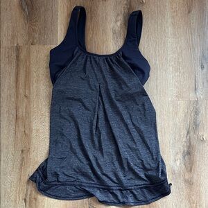 Lululemon Women's Eggplant Sleeveless Built-in Back Cutouts Bra Tank Top Size 8